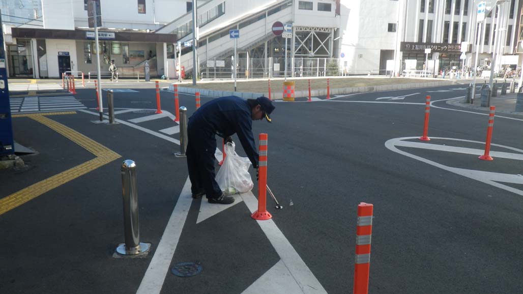 上福岡駅前（東口西口）ポイ捨てゴミ清掃ボランティア活動